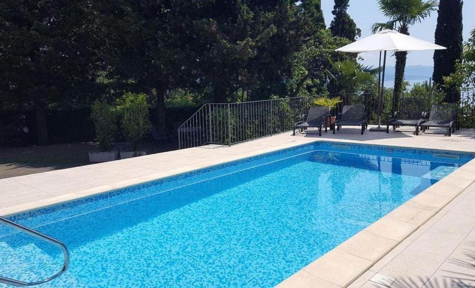 Summer Breeze Apartment With A Pool Опатия Екстериор снимка