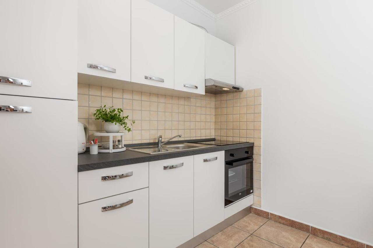 Summer Breeze Apartment With A Pool Опатия Екстериор снимка